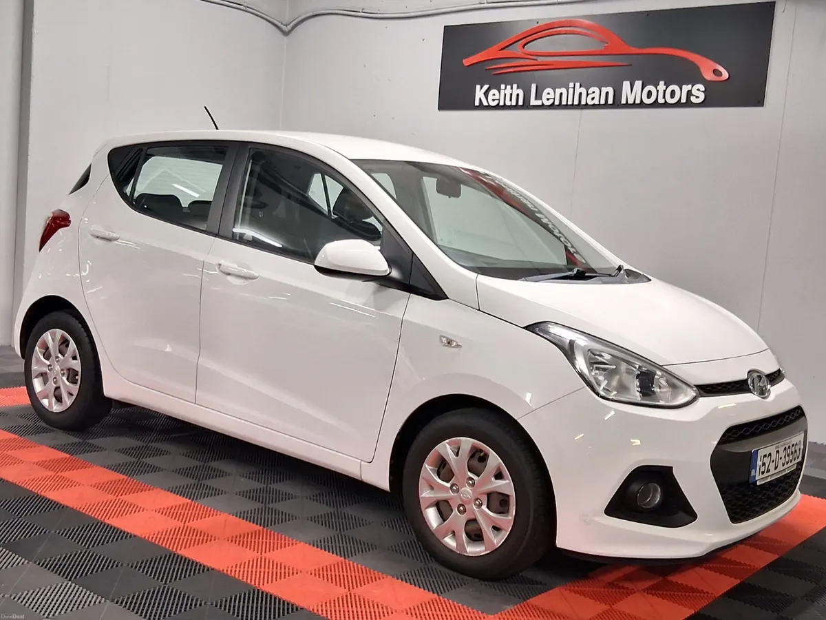 2015 Hyundai i10 **LOW MILES** - Image 1