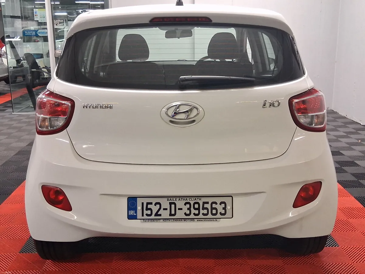 2015 Hyundai i10 **LOW MILES** - Image 4