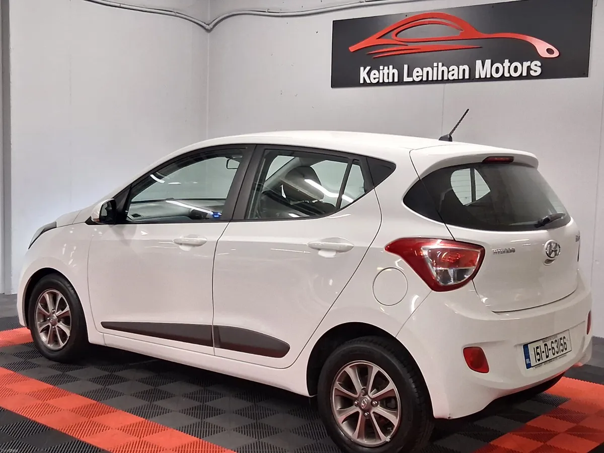 2015 Hyundai i10 1.0 PREMIUM - Image 3