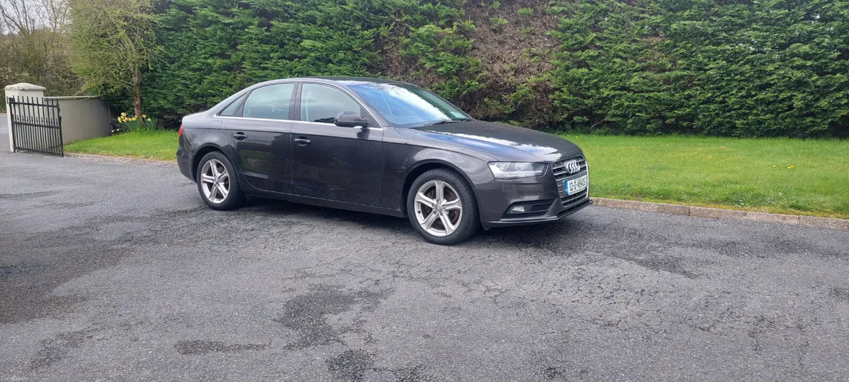 Audi A4 2012 - Image 2