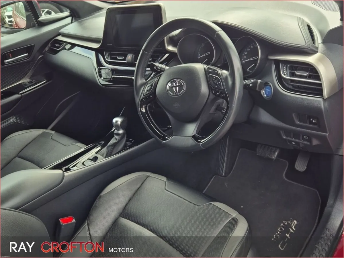 Toyota C-HR 1.8 HYBRID SPORT - Image 3