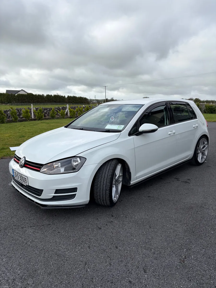 Volkswagen Golf 2013 - Image 2