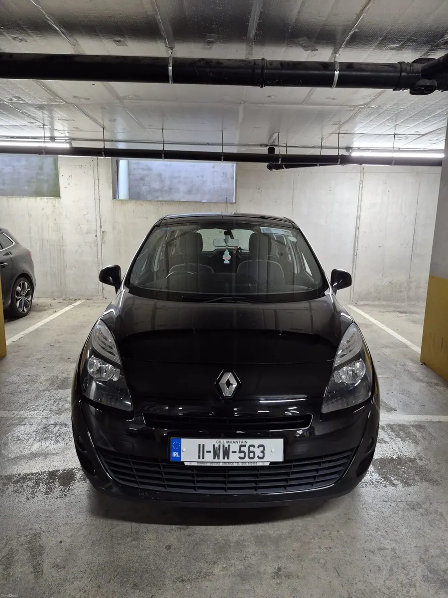 Renault Grand Scenic 7 Seater - Image 3