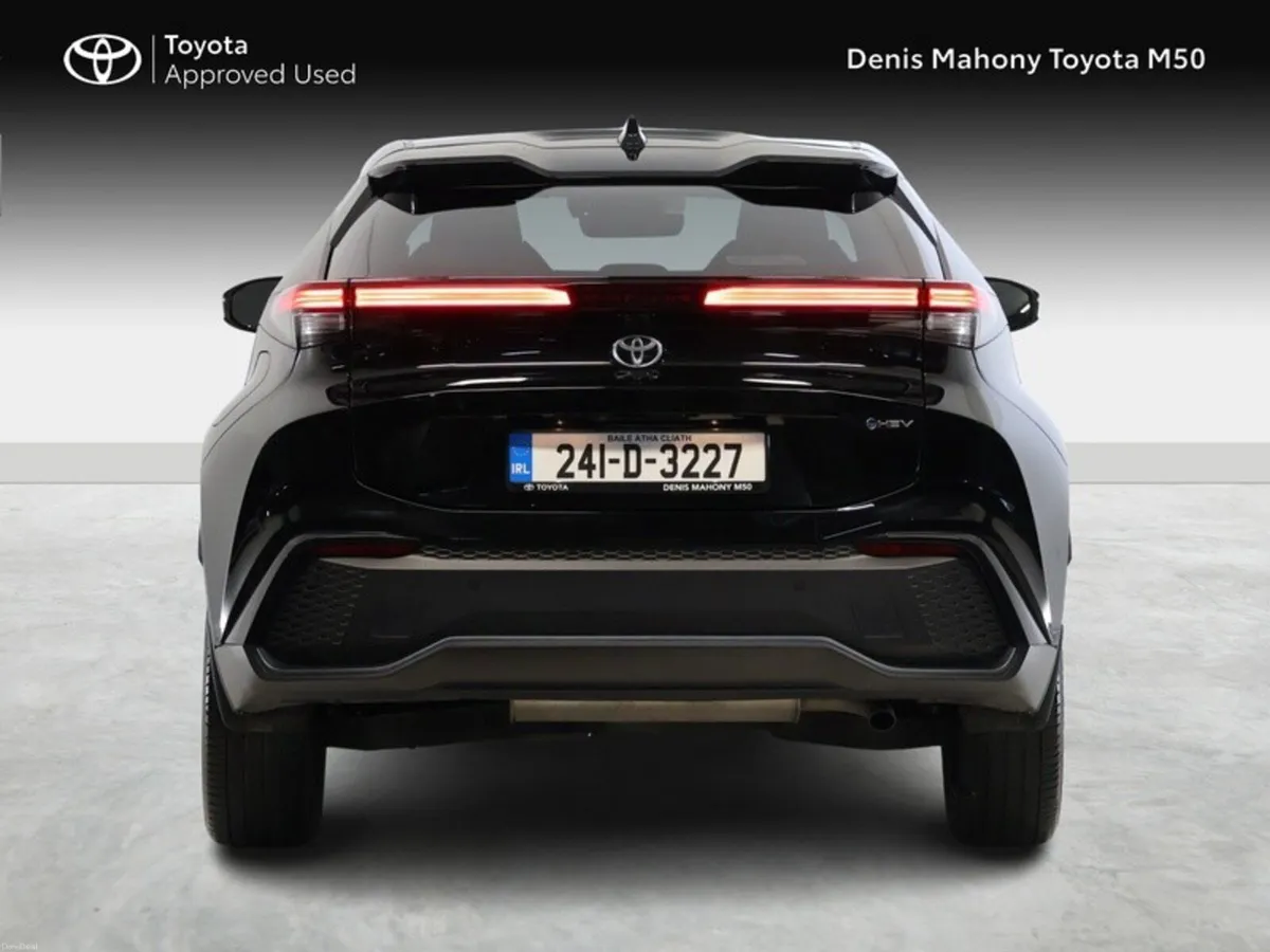 Toyota C-HR Premiere Edition Hybrid - Image 4