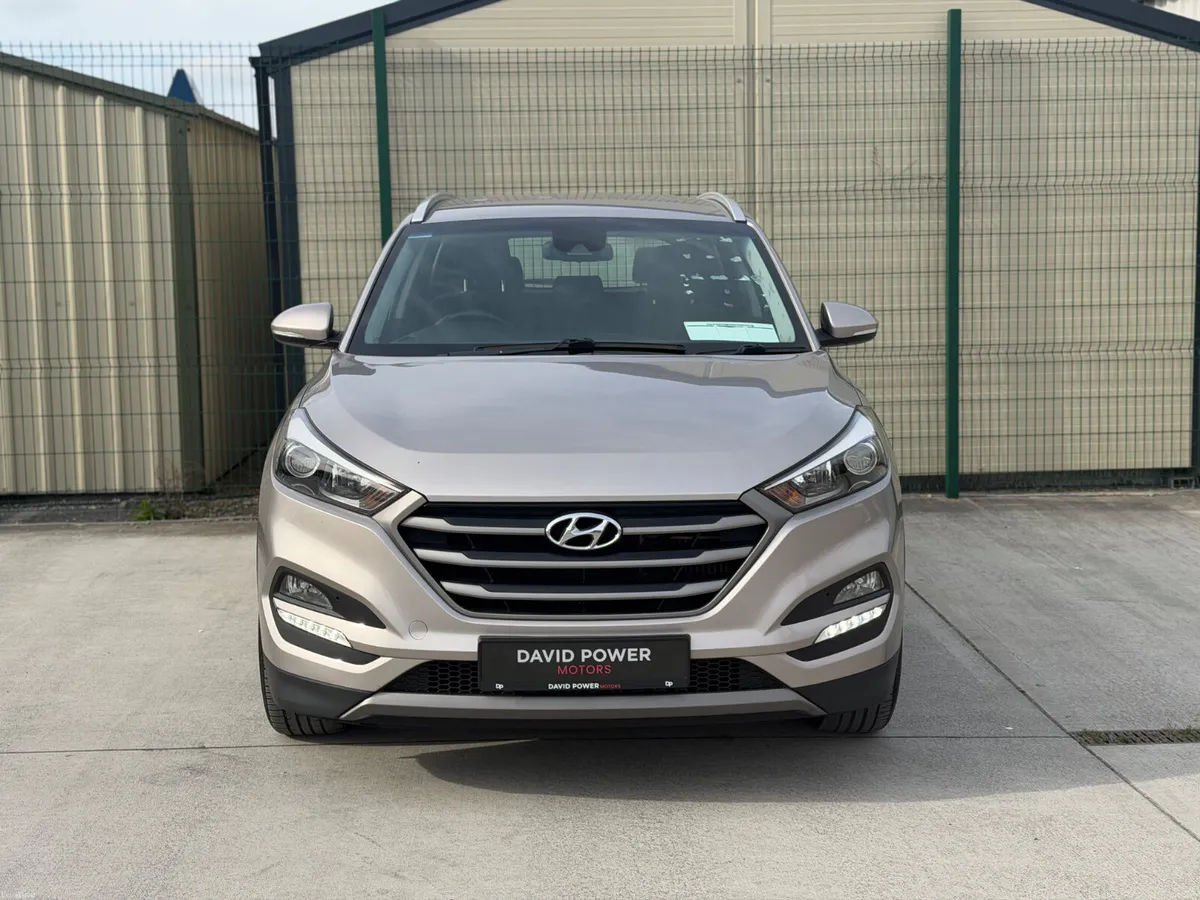 Hyundai Tucson 152 Premium Low Miles - Image 2
