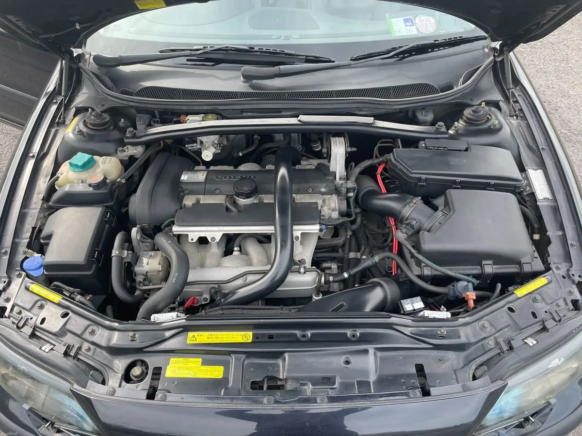 Volvo S60 2004 - Image 3