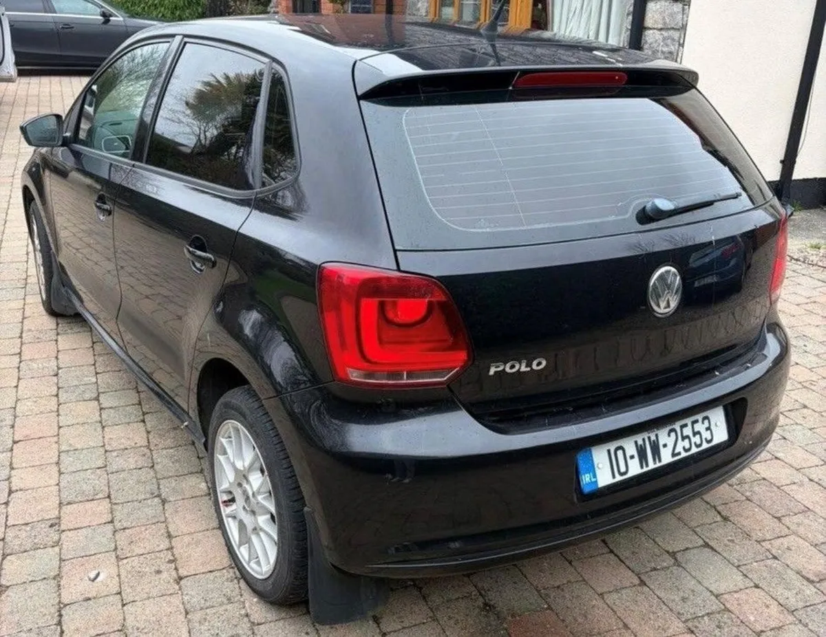 Volkswagen Polo 2010 - Image 2