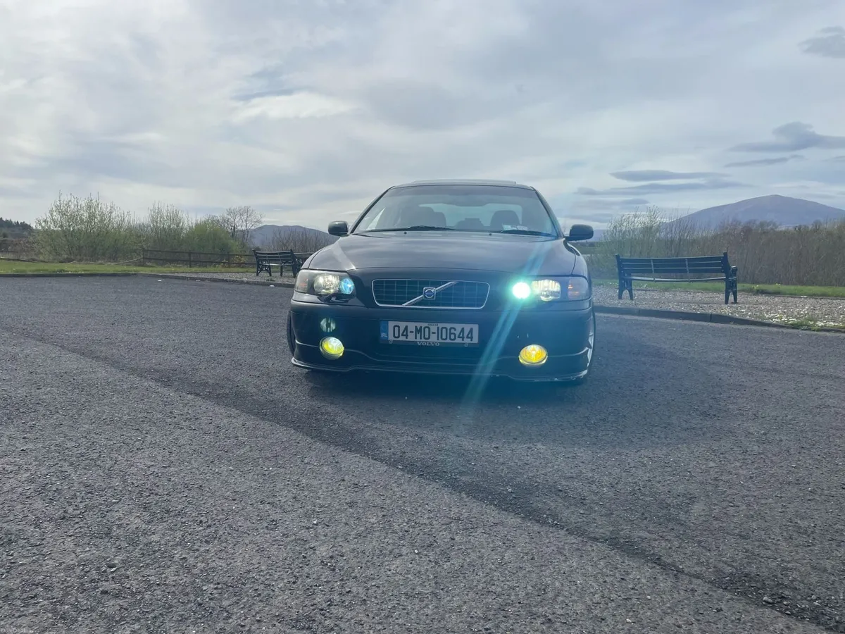 Volvo S60 2004 - Image 1