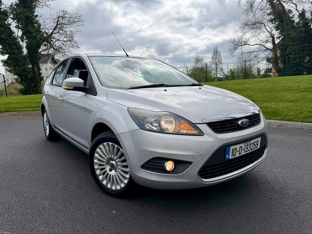 2010 Ford Focus 1.6 TDCi TITANIUM - Image 2