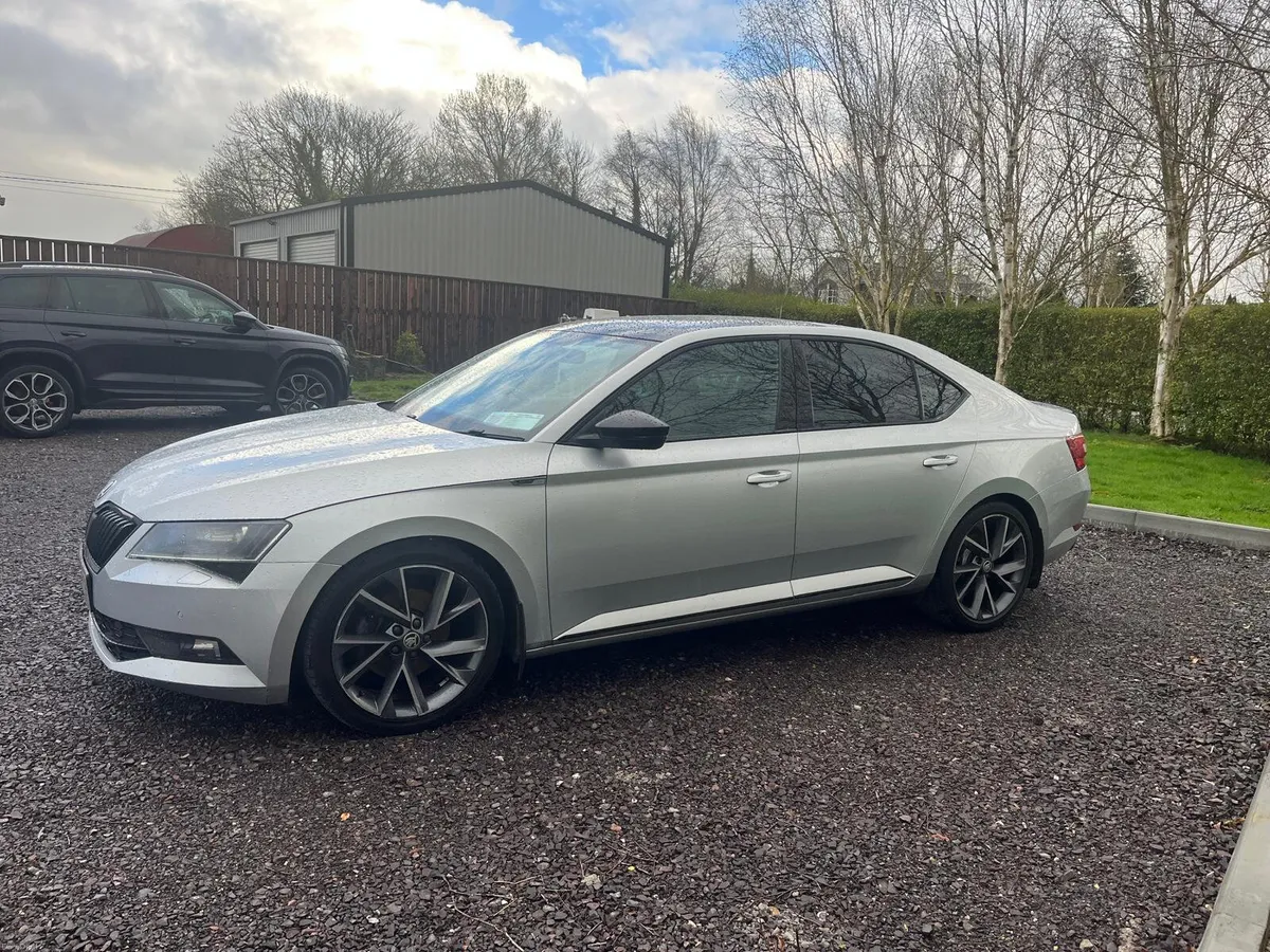 Skoda Superb 2.0TDI SPORT LINE 150 BHP PAN ROOF - Image 4