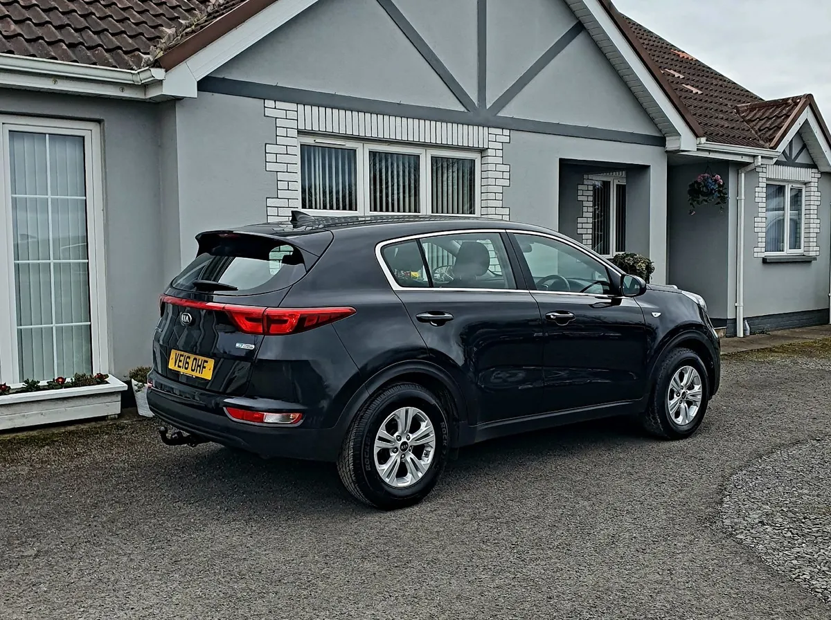 Kia Sportage 1.7 CRDI ISG 2016 - Image 3