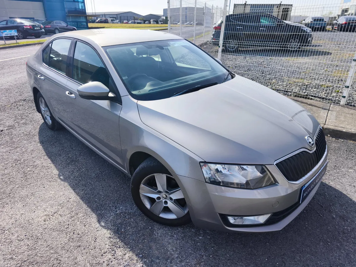 Skoda Octavia 1.6 TDI CR 105BHP DSG Active - Image 4
