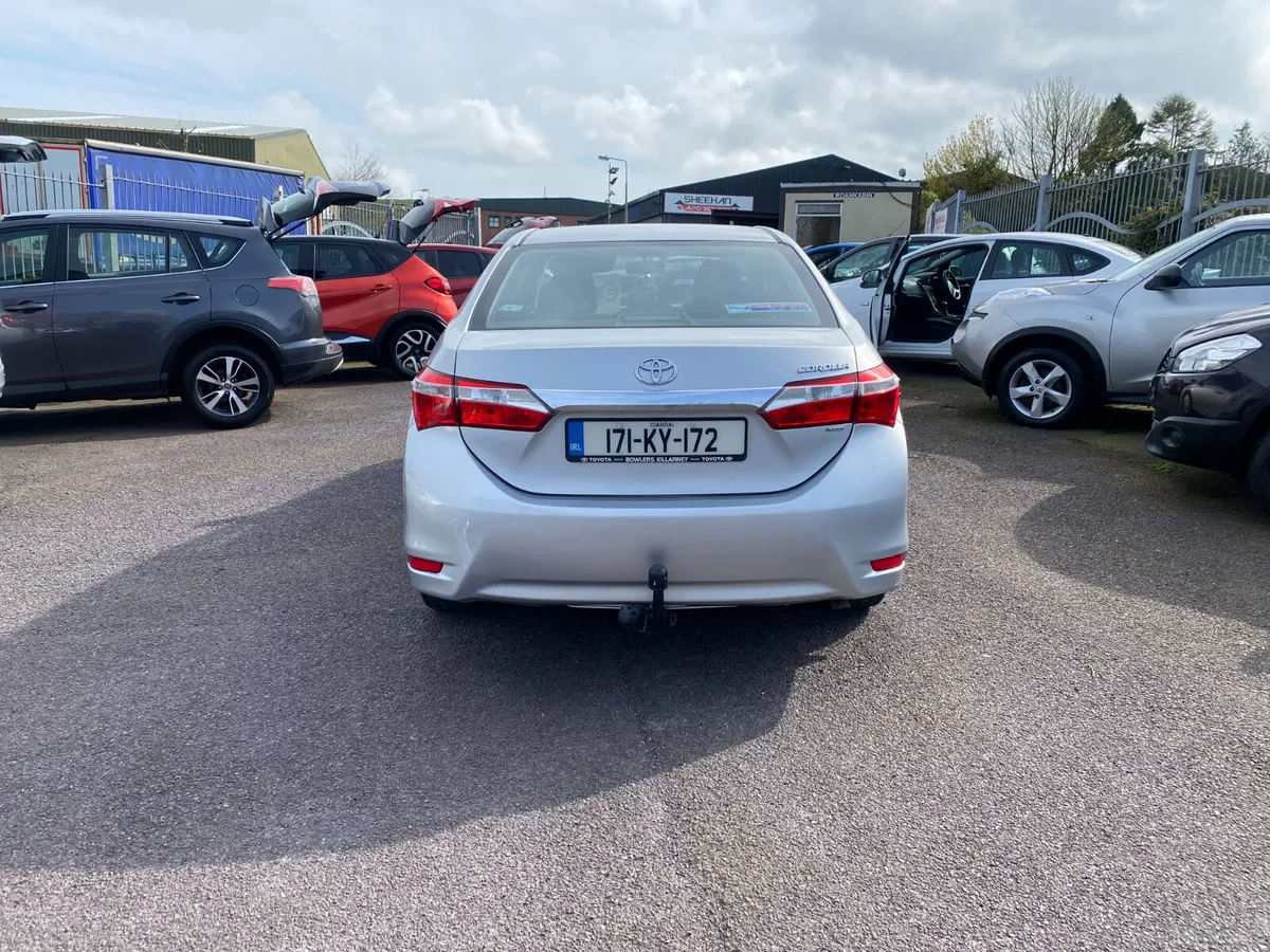 Toyota Corolla 2017 - Image 6