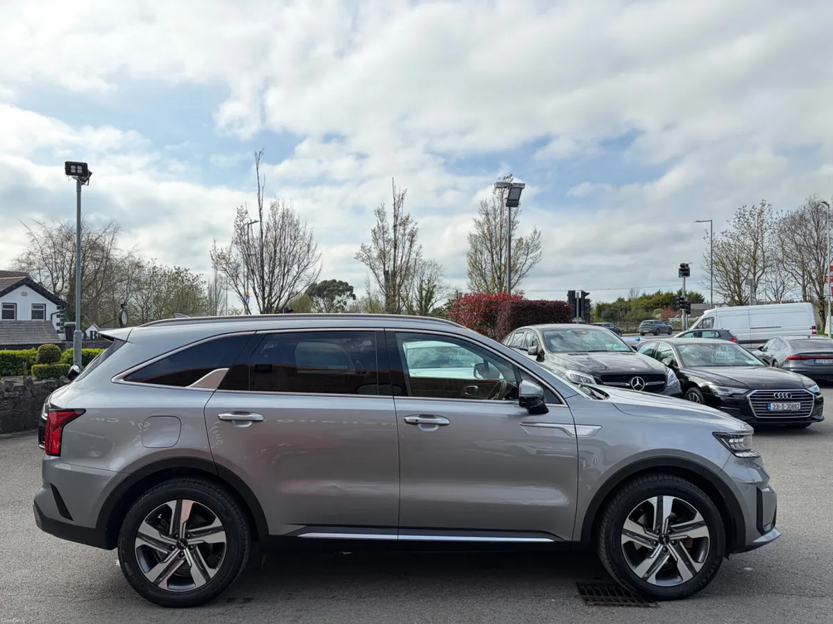 2022 Kia Sorento K4 7 Seater Auto *Low Kils* - Image 4