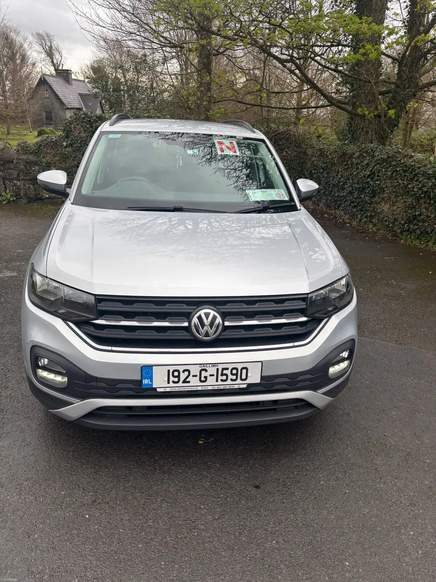 Volkswagen T-Cross 2019 - Image 2