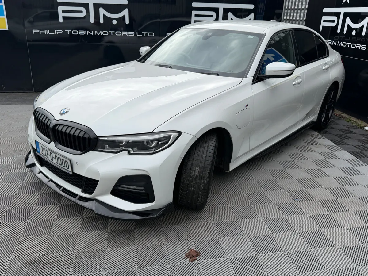 BMW 330e M Sport Pro G20 288HP Auto - Image 5