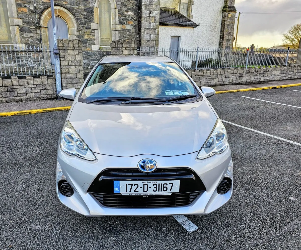 172 Toyota Aqua , Satellite Navigation, - Image 3