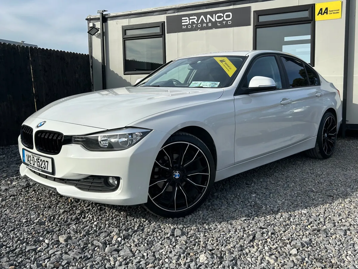 BMW 316D SE Manual - Image 3