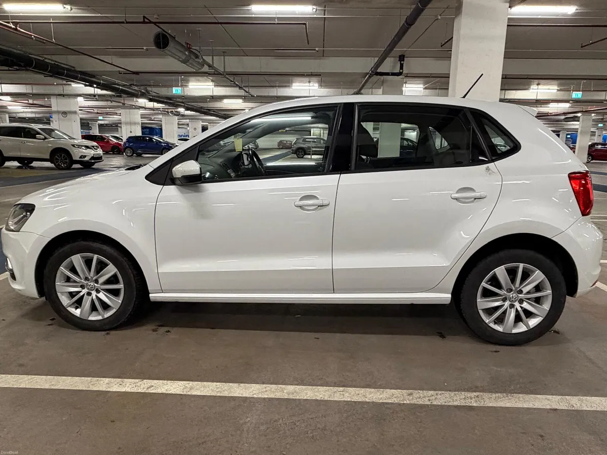 2015 Volkswagen Polo Comfort+ Fresh test - Image 4