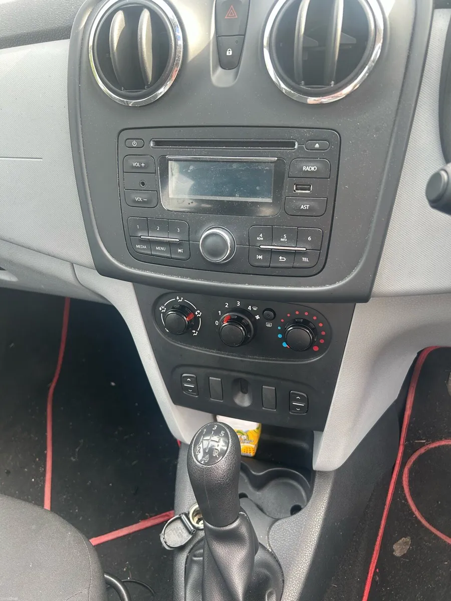 Dacia Sandero - Image 4