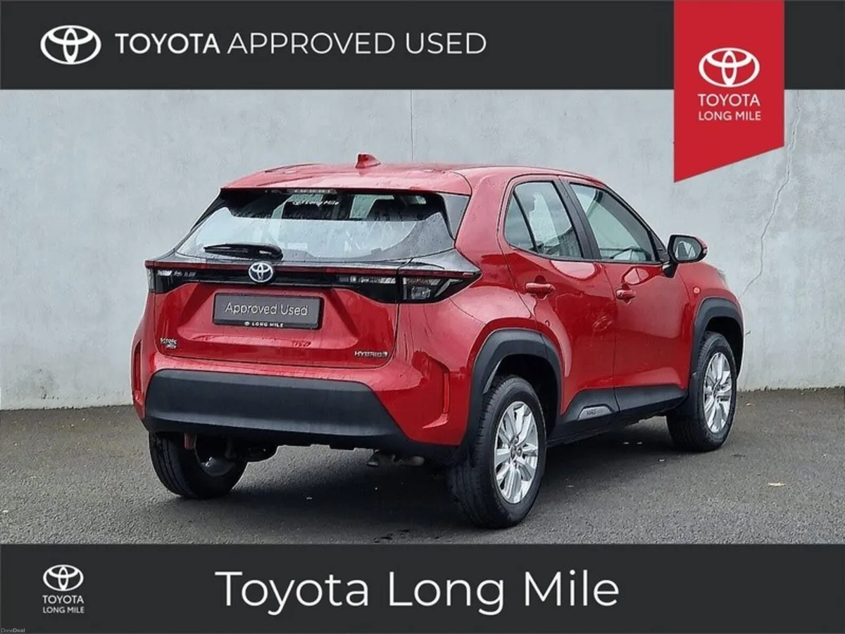 Toyota Yaris Cross 1.5 Hybrid Luna 5dr - Image 2