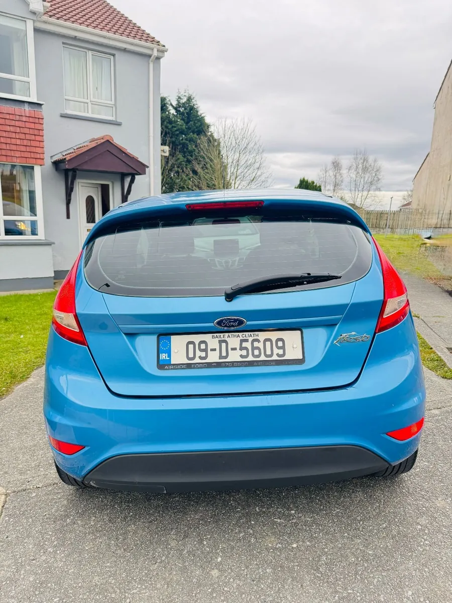 Ford Fiesta 2009 Automatic - Image 4