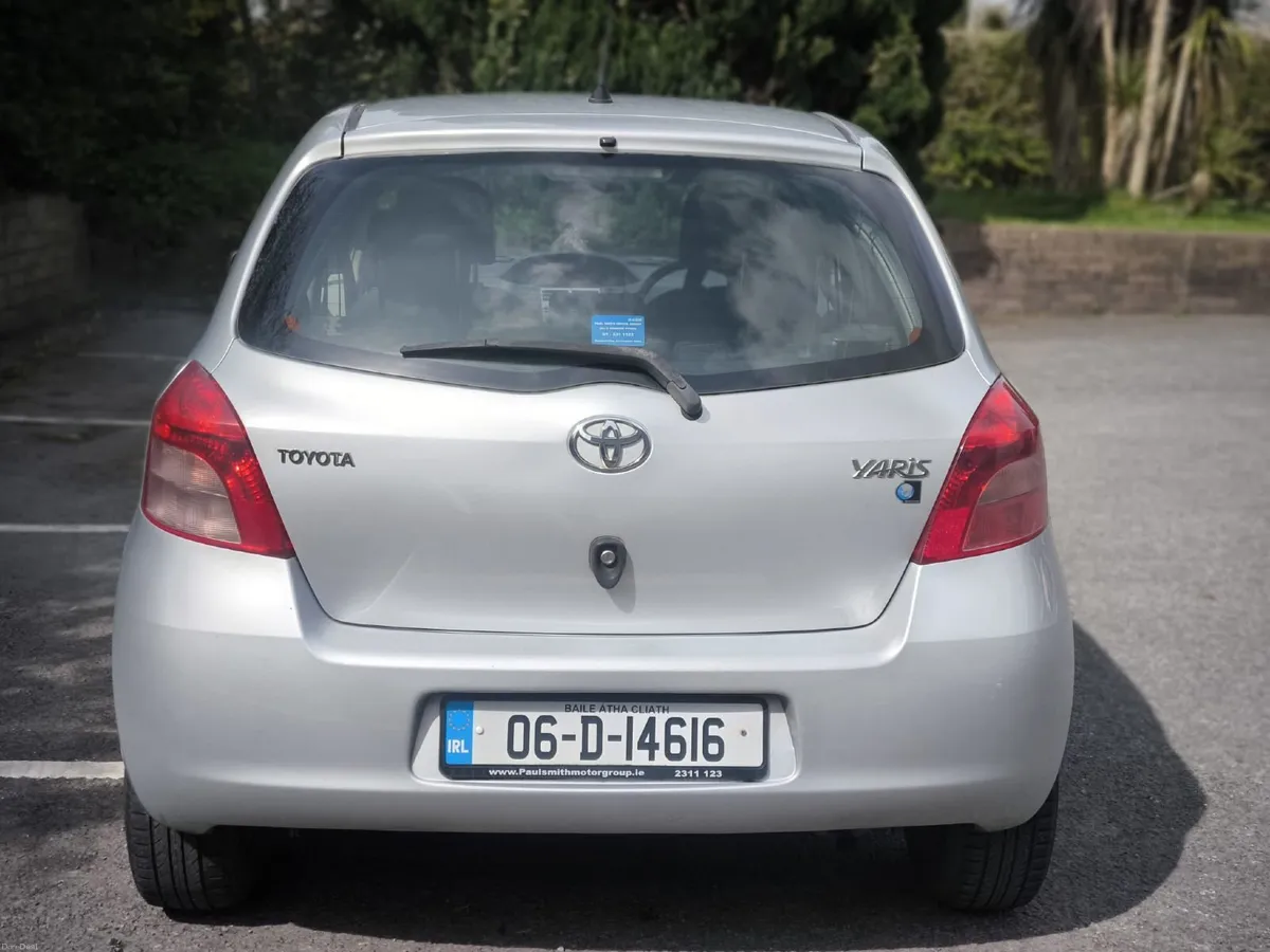 Toyota Yaris 2006 - Image 4