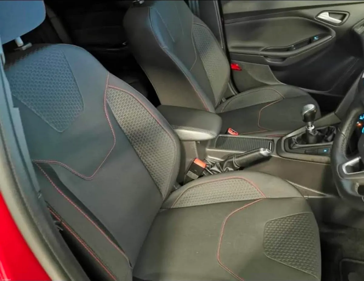 Ford Focus St-Line 1.5L Diesel - Image 4
