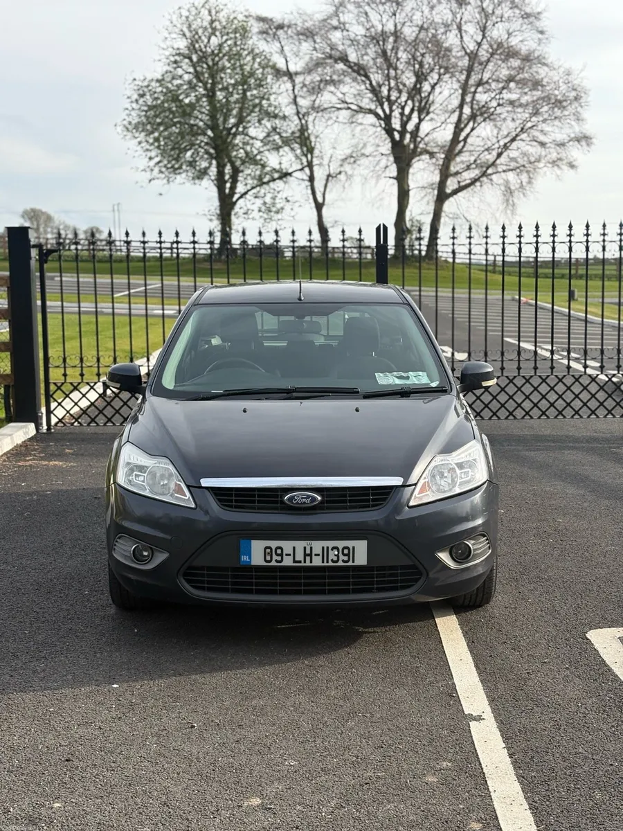 Ford Focus  NEW NCT 04/27 TAX 12/26 LOW MILEAGE!! - Image 2
