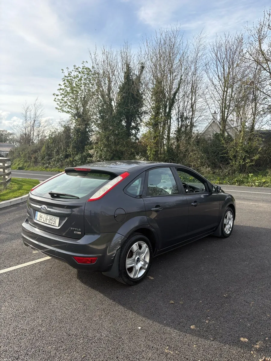 Ford Focus  NEW NCT 04/27 TAX 12/26 LOW MILEAGE!! - Image 3