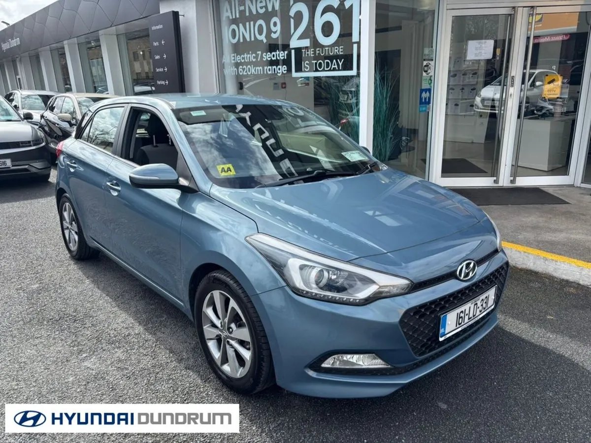 Hyundai i20 Automatic Deluxe 5DR Auto - Image 4