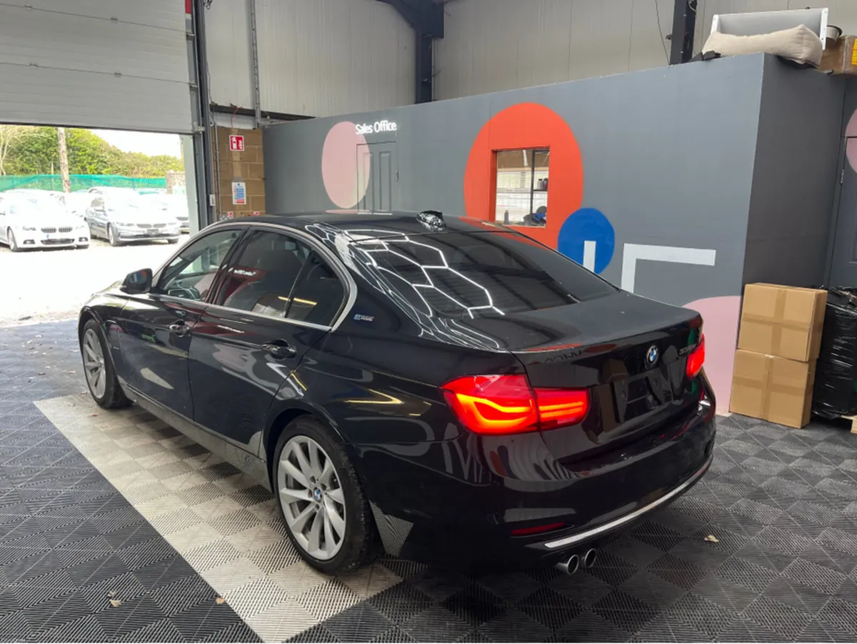 BMW 3-Series 2016 BMW 330E LUXURY 2.0 AUTOMATIC / - Image 4