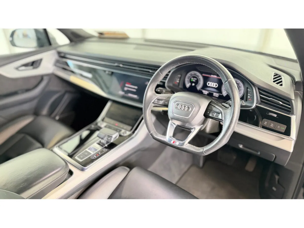 Audi Q7 3.0 S LINE 55 E QUATTRO 381PS 5 - Image 3