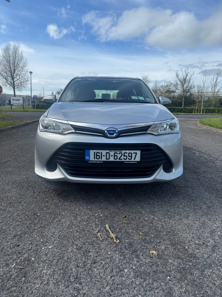 Toyota Corolla Fielder 1.5Hybrid 2016 AUTOMATIC - Image 1