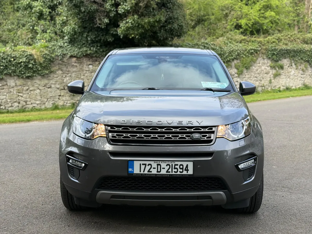 2017 Land Rover Discovery Sport - Image 2