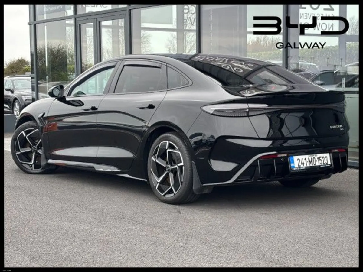 BYD SEAL Excellence 82.5kWh [Dual Motor 530BHP] - Image 2