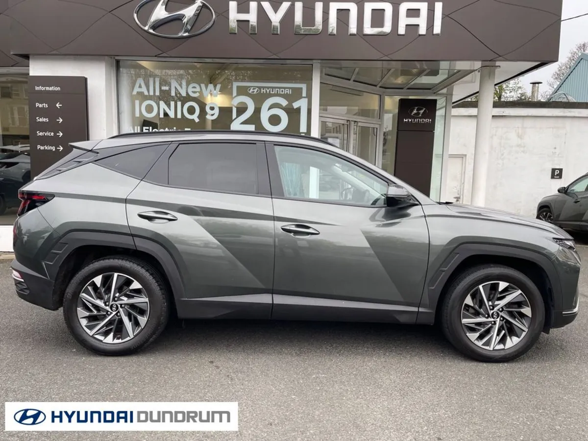 Hyundai Tucson Executive 2WD 5DR - Image 3