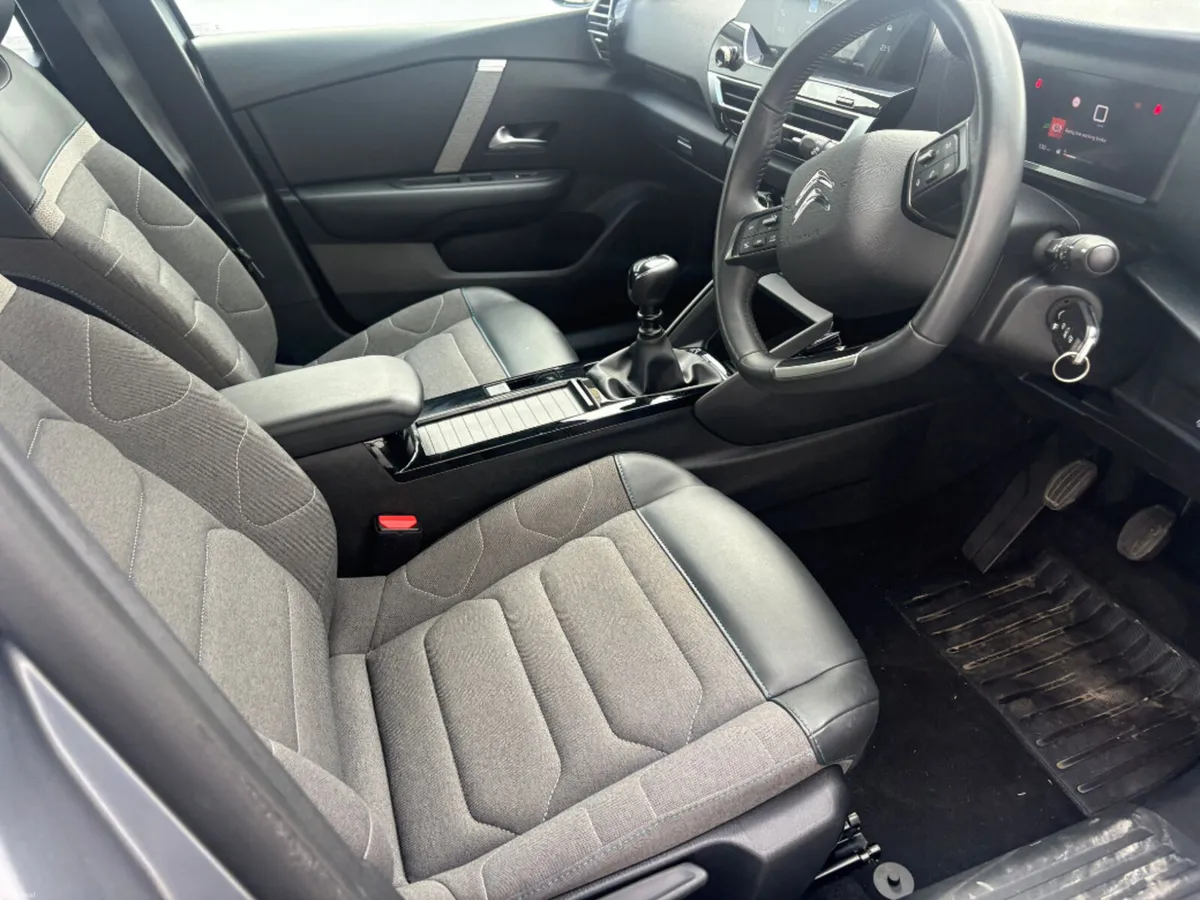 Citroen C4 Feel Puretech 100 MY22 4DR - Image 3