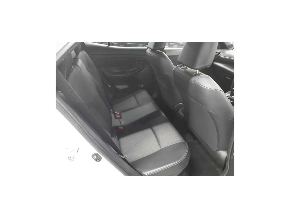 Toyota Yaris Cross HYBRID Z - Image 4