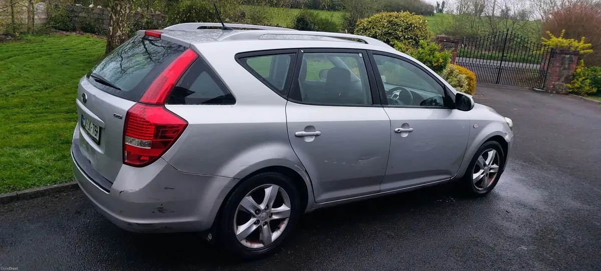 Kia Ceed 2012 - Image 2