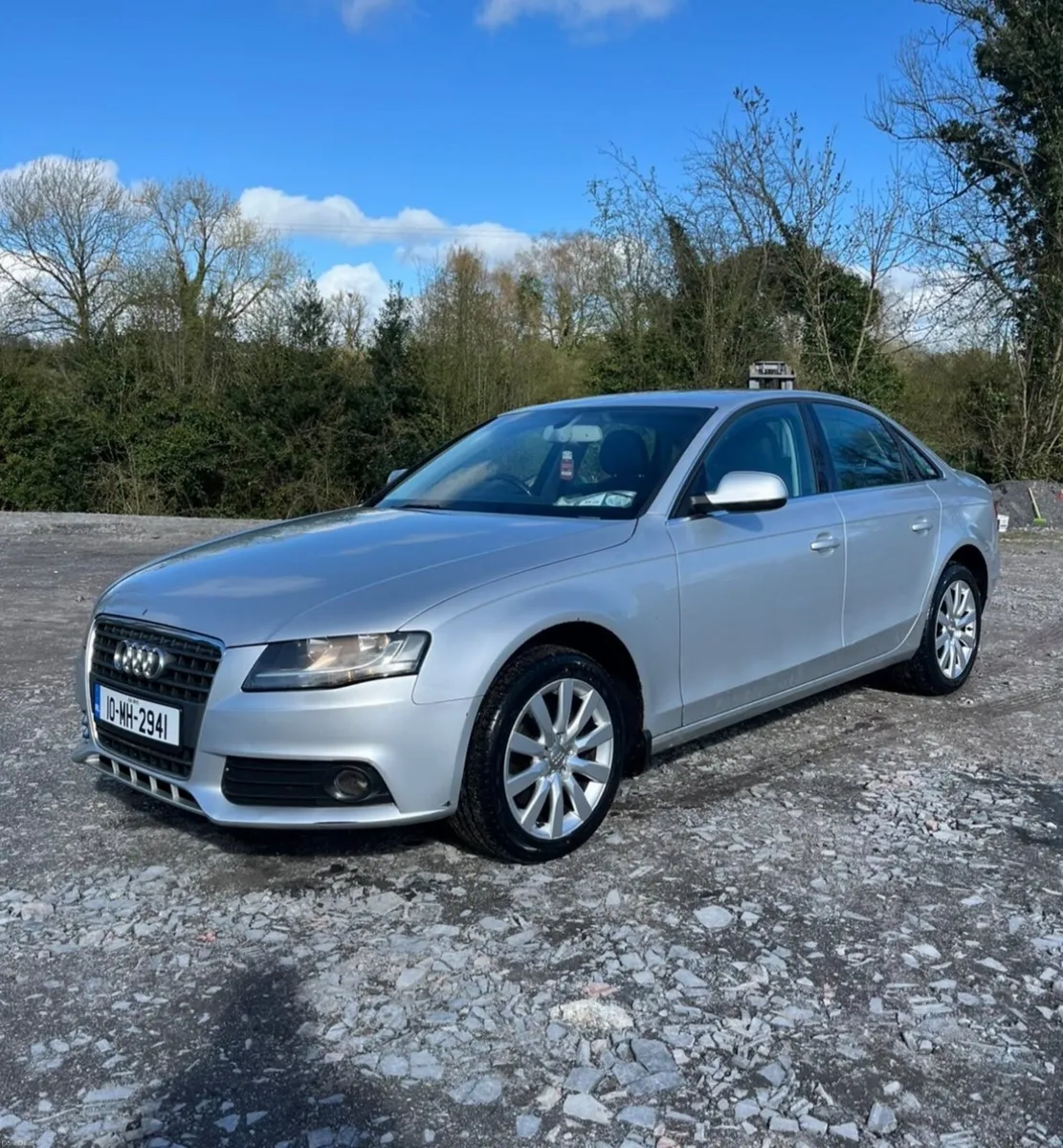 Audi A4 2010 - Image 2
