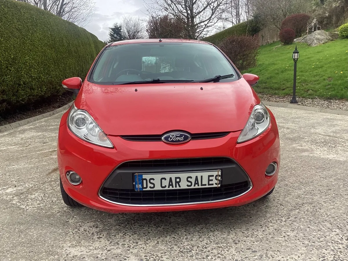 2011 Ford Fiesta 1.2 Zetec 43,000 miles - Image 2