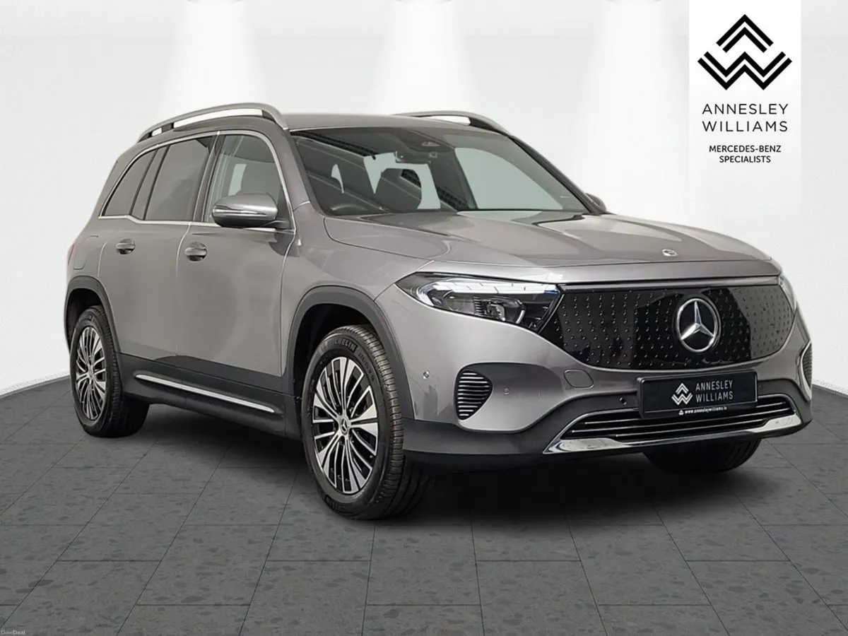 Mercedes-Benz EQB EQB 250+ AMG Line Executive 70.5 - Image 1