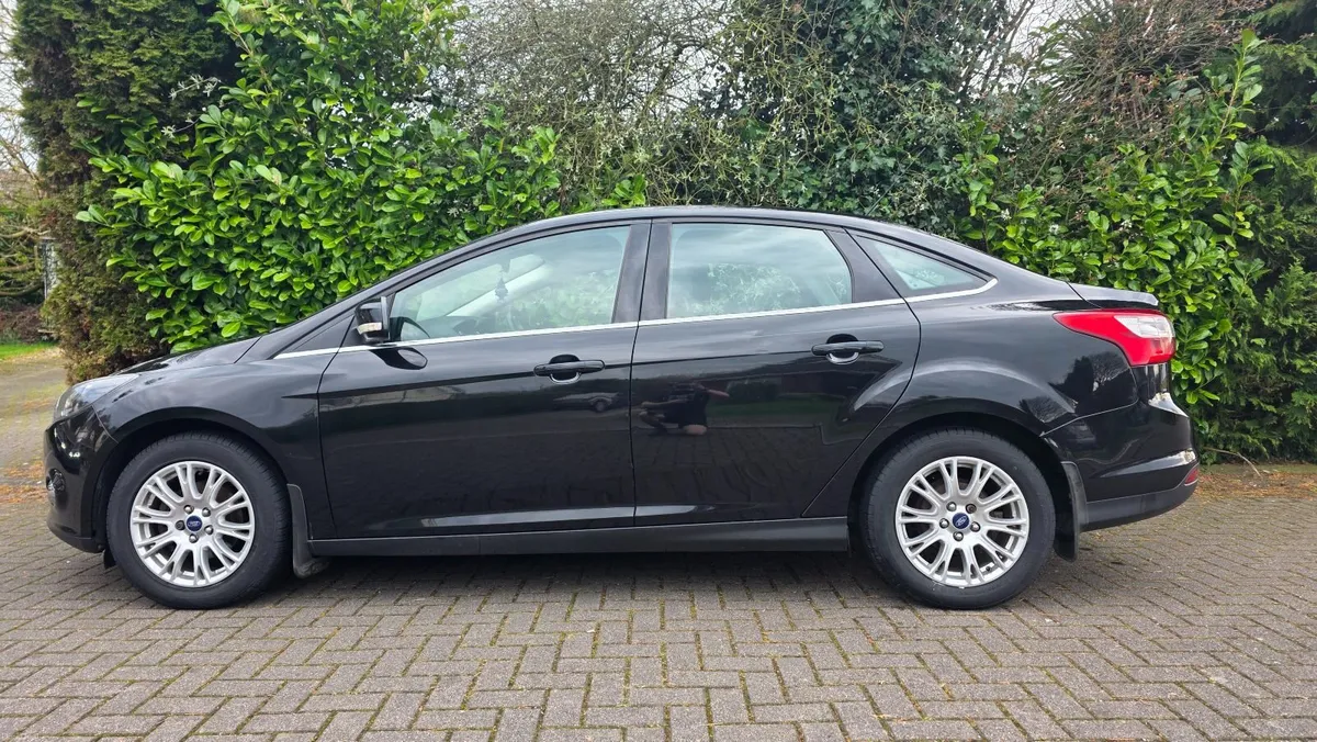 2013 Ford Focus Titanium - Image 1
