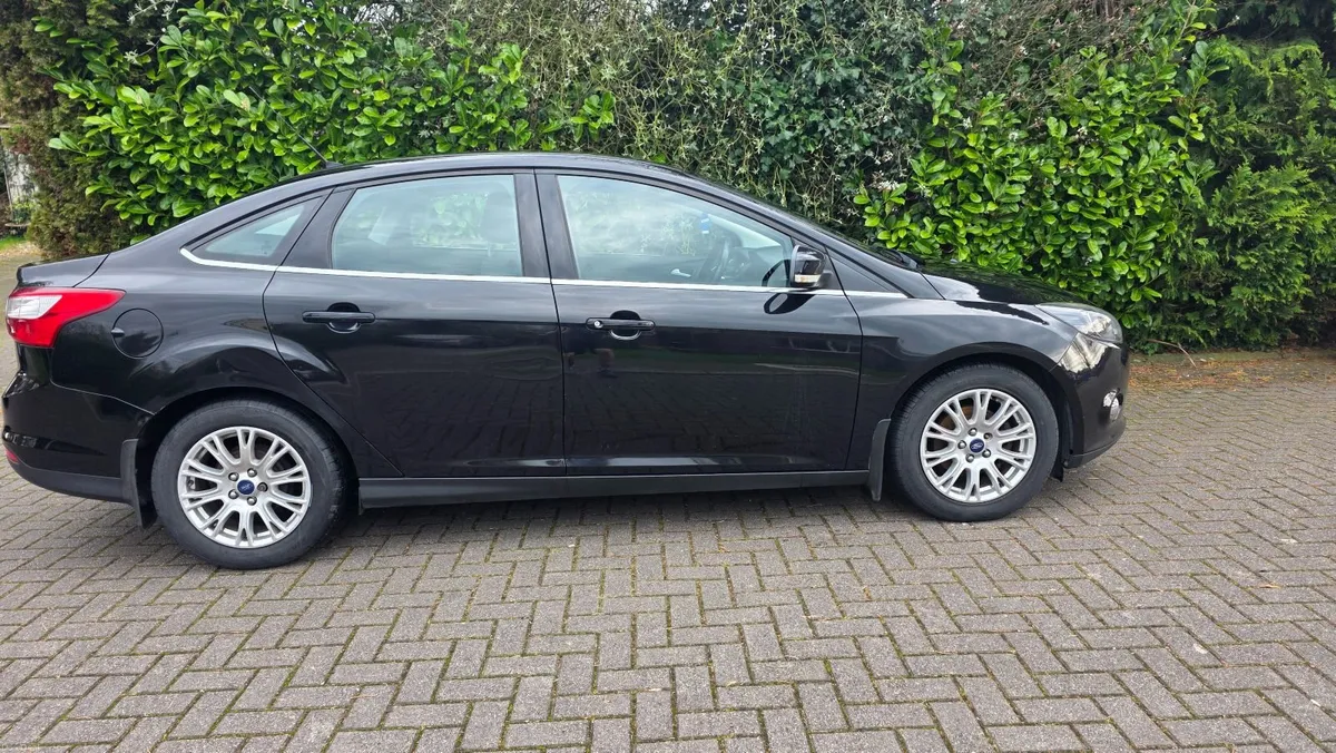 2013 Ford Focus Titanium - Image 4