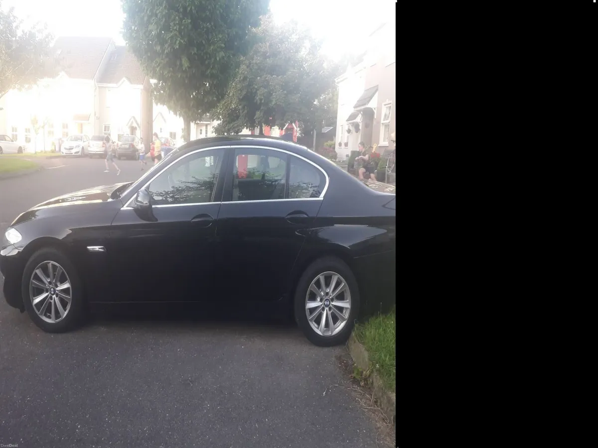 BMW 5-Series 2012 - Image 4