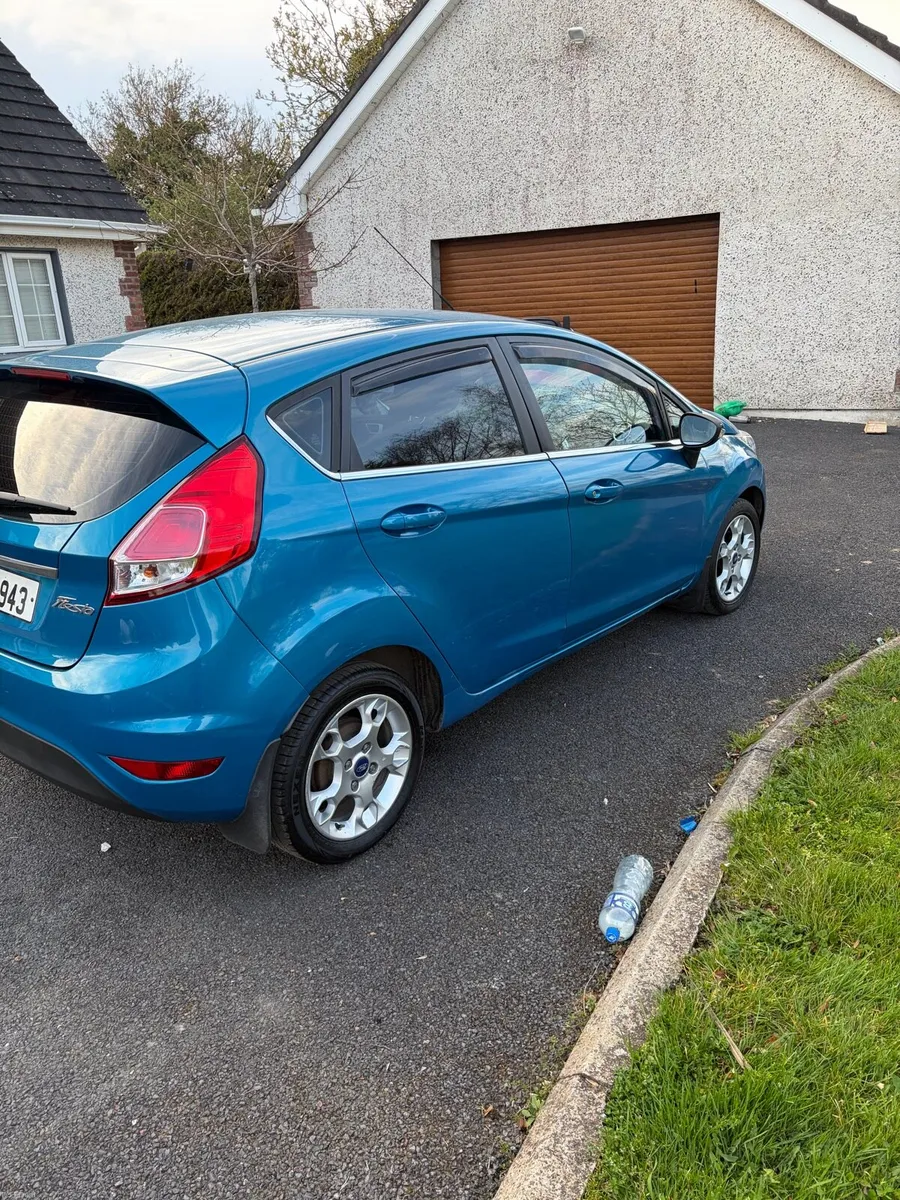 Ford Fiesta - Image 4