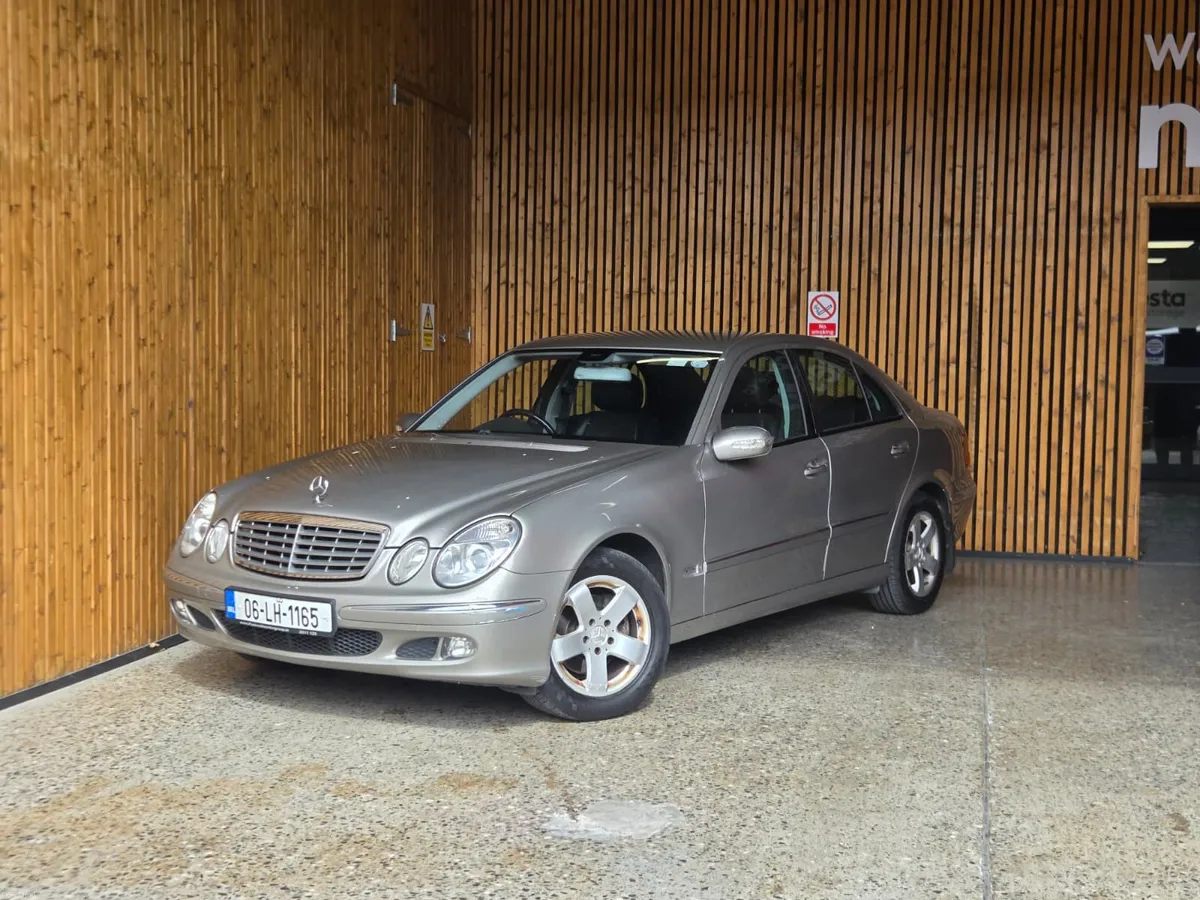 Mercedes-Benz E-Class 2006 - Image 1