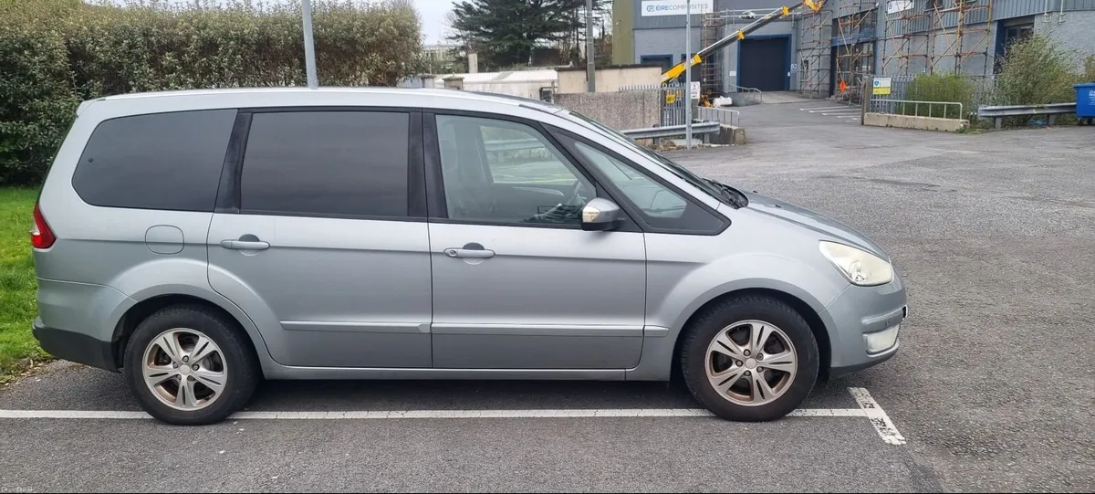 Ford Galaxy 2010 - Image 3