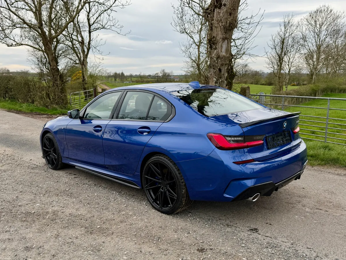 2019/192 Bmw 330e 2.0T M Sport Petrol/Hybrid - Image 2